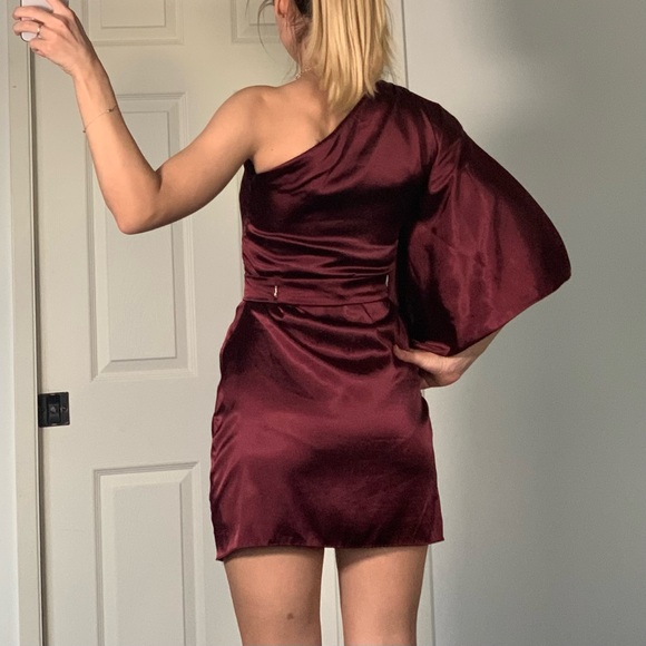 Social Bridesmaids Burgundy One-Shoulder Dress - Size 4 - Picture 4 of 8